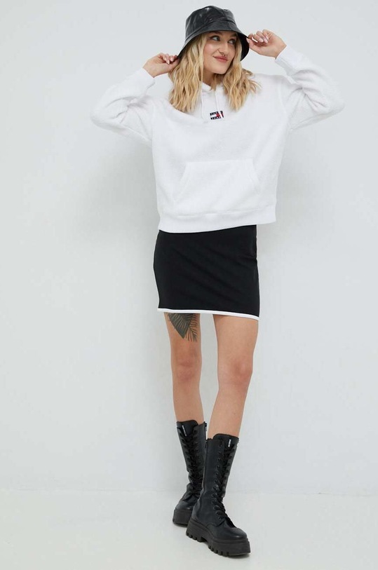 Mikina Tommy Jeans s kapucí bílá DW0DW14690.9BYY
