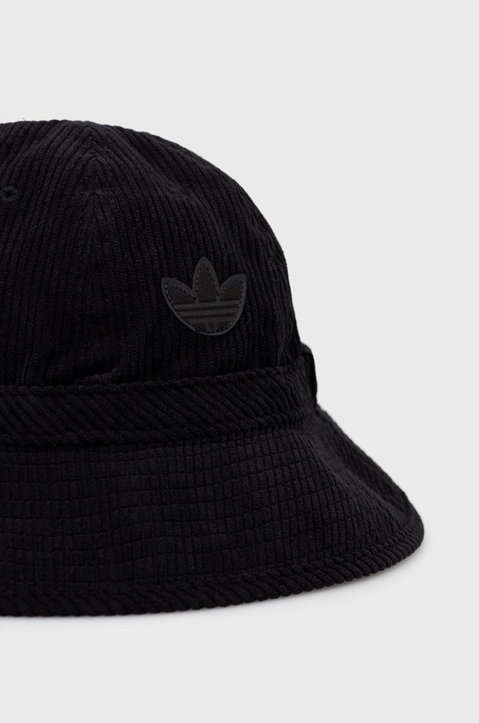 adidas Originals kapelusz sztruksowy HM1715 czarny AW22