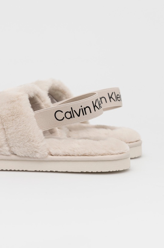 Obuwie Calvin Klein Jeans kapcie Home Slipper Fakefur Elastic YW0YW00751.ACF beżowy
