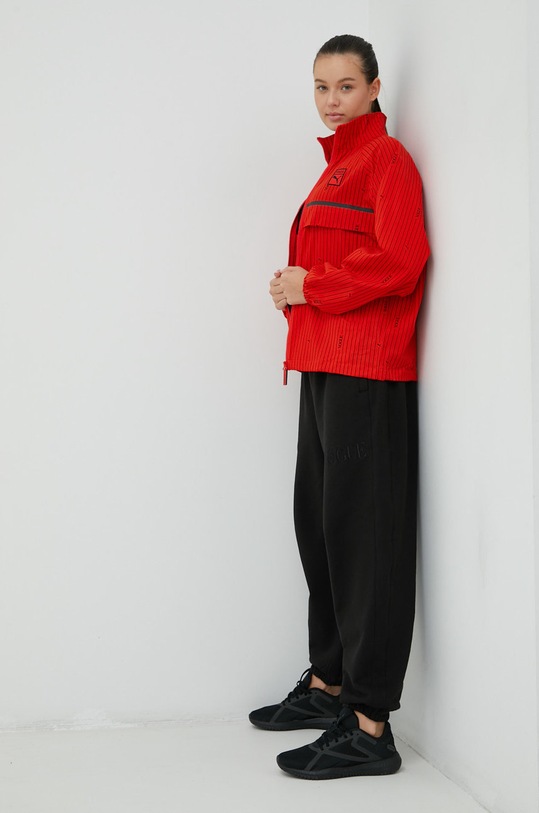 Puma giacca x VOGUE 534689 rosso AW22