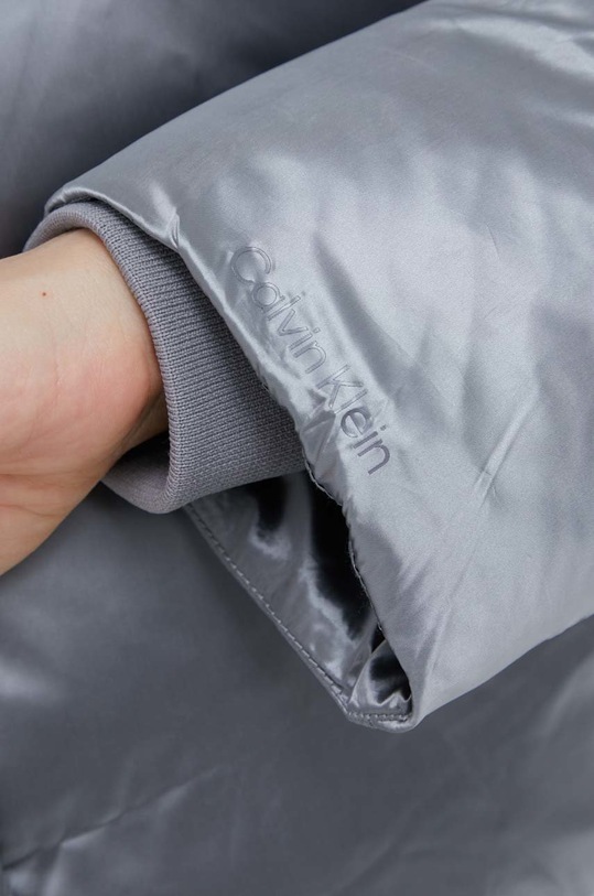 Calvin Klein rövid kabát K20K204688.9BYY ezüst