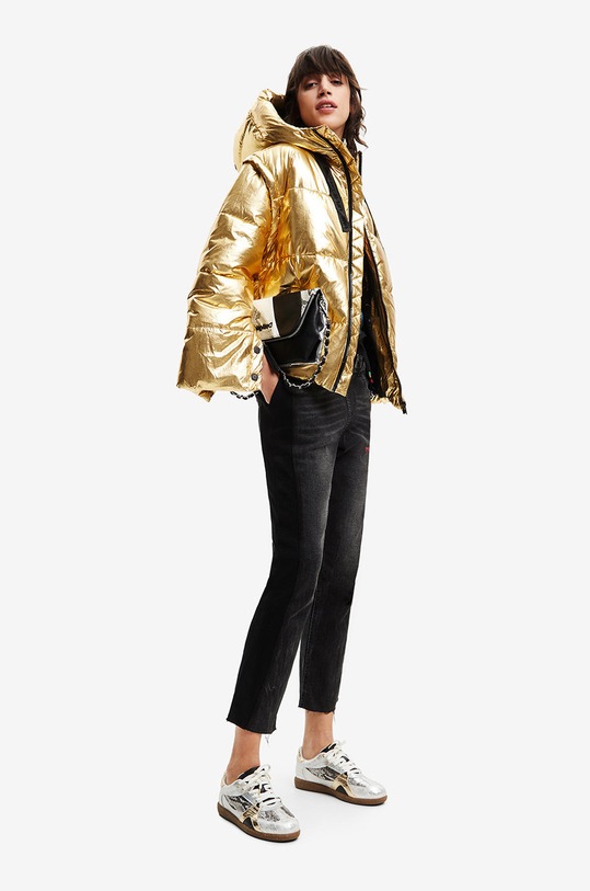 Яке Desigual 22WWEWB9 злато AW22
