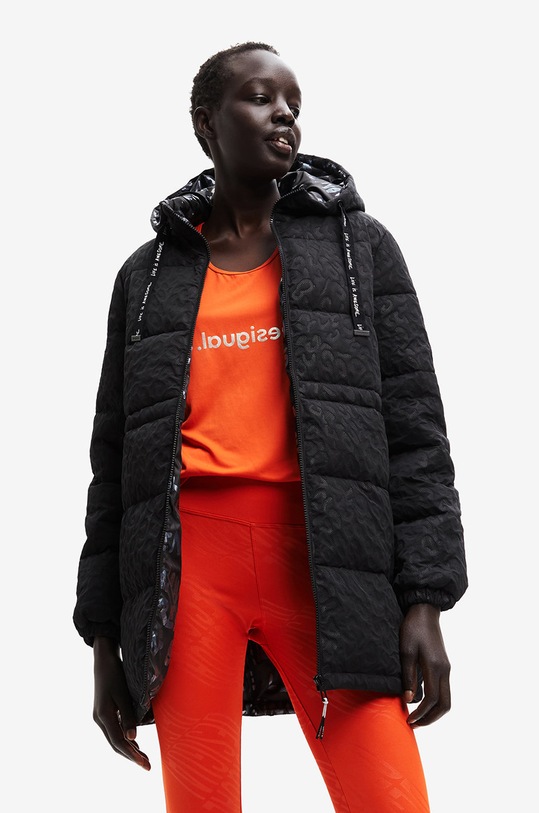 Яке Desigual с изолация черен 22WWEW43