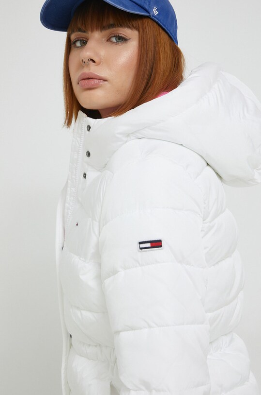 Μπουφάν Tommy Jeans λευκό DW0DW14302.9BYY