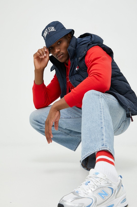 Páperová vesta Tommy Jeans zateplené tmavomodrá DM0DM14447.9BYY