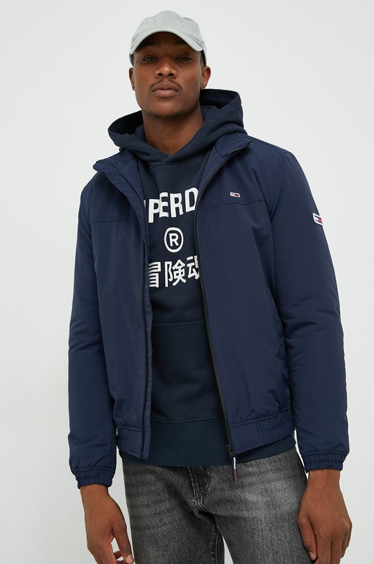 Bunda Tommy Jeans jemné zateplenie tmavomodrá DM0DM14454.9BYY