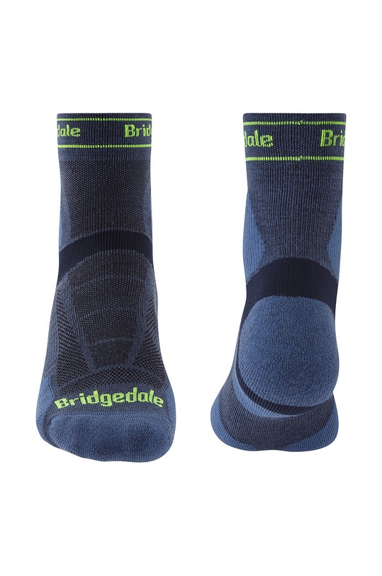 Nogavice Bridgedale Ultralight T2 Merino Sport 710201 modra AW22