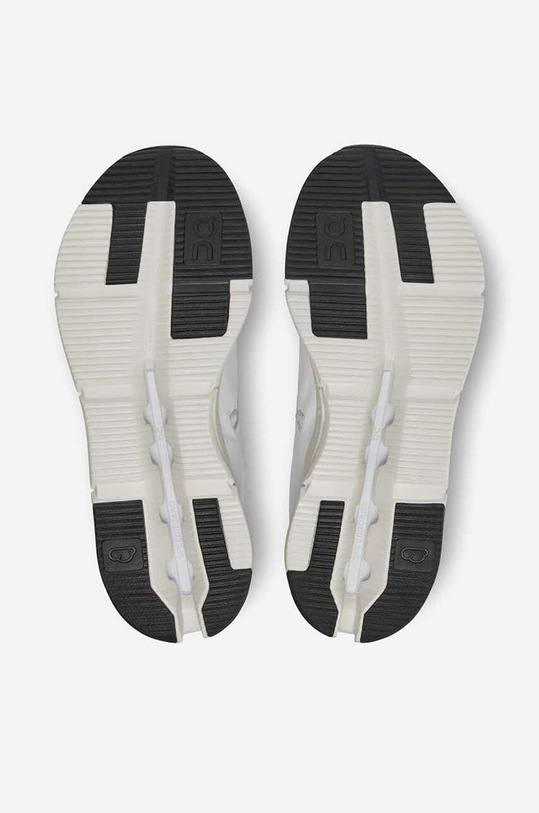 Αθλητικά OnCloludnova From 2698483 λευκό AW22