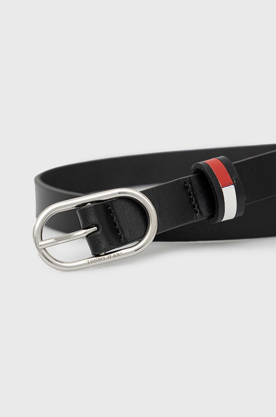 Kožený opasok Tommy Jeans Oval 2.0 Belt AW0AW11863.9BYY čierna AW22