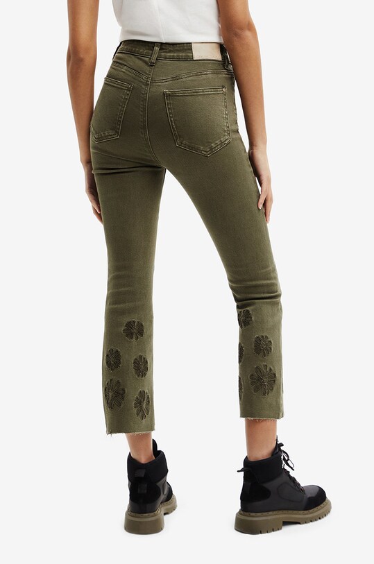 Abbigliamento Desigual jeans 22WWDD51 verde