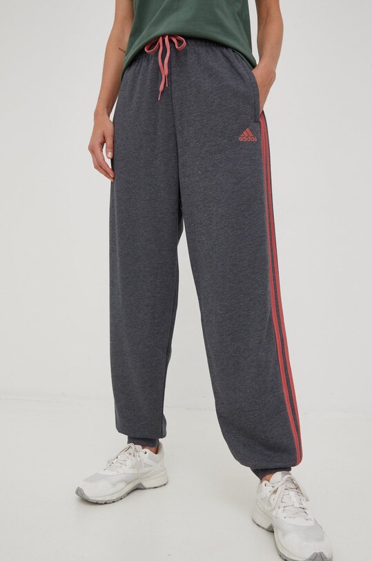 adidas spodnie dresowe aplikacja szary HL2078