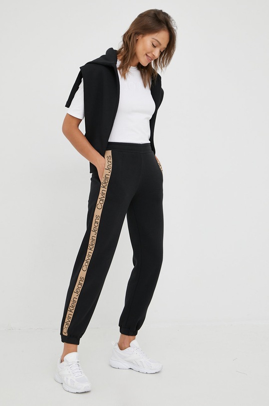 Παντελόνι φόρμας Calvin Klein Jeans J20J219738.9BYY μαύρο AW22