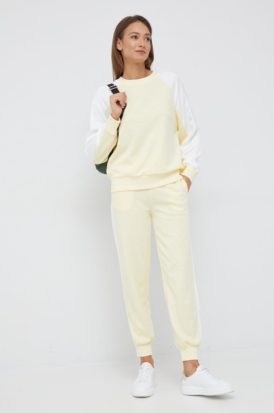 Спортен панталон United Colors of Benetton 3PRPDF00D.14F жълт AW22