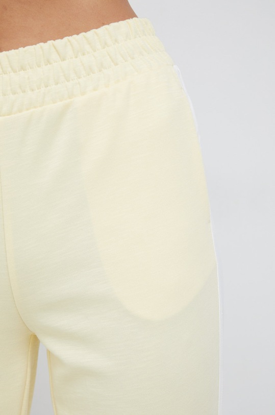 Спортен панталон United Colors of Benetton жълт 3PRPDF00D.14F