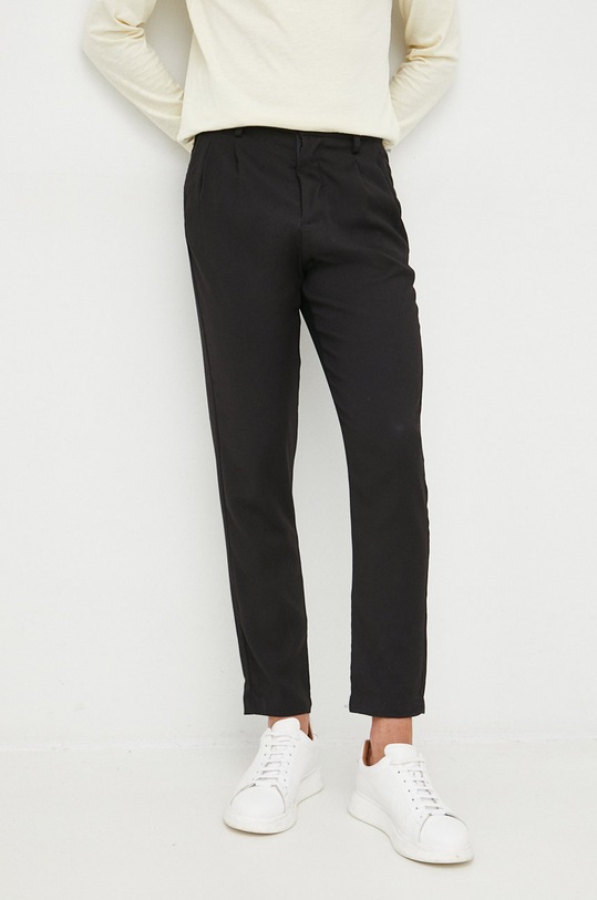 Selected Homme spodnie z elastanem czarny 16085392.Black
