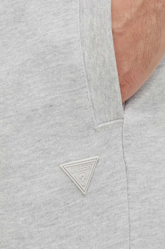 Guess spodnie dresowe ALDWIN szary Z2YB22.KAIJ1