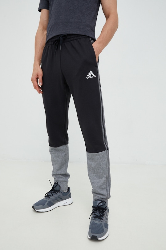 Спортивные штаны adidas HK2899 чёрный AW22