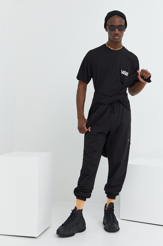 Vans spodnie dresowe bawełniane VN0A7YDTBLK1 czarny AW22