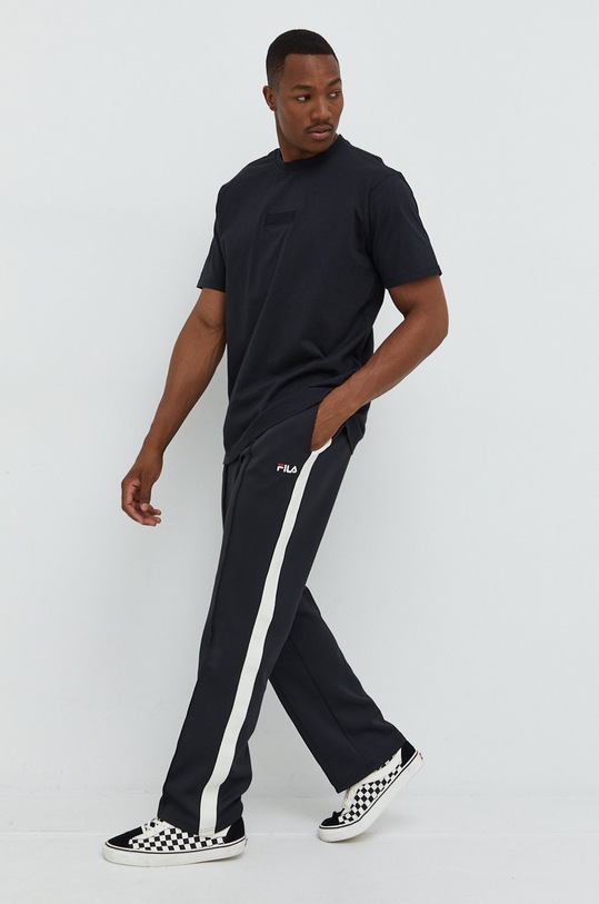Fila spodnie dresowe FAM0174 czarny AW22