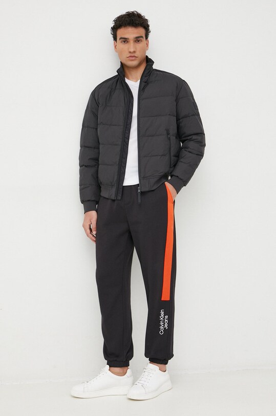 Calvin Klein Jeans pantaloni de trening J30J322045.9BYY negru AW22