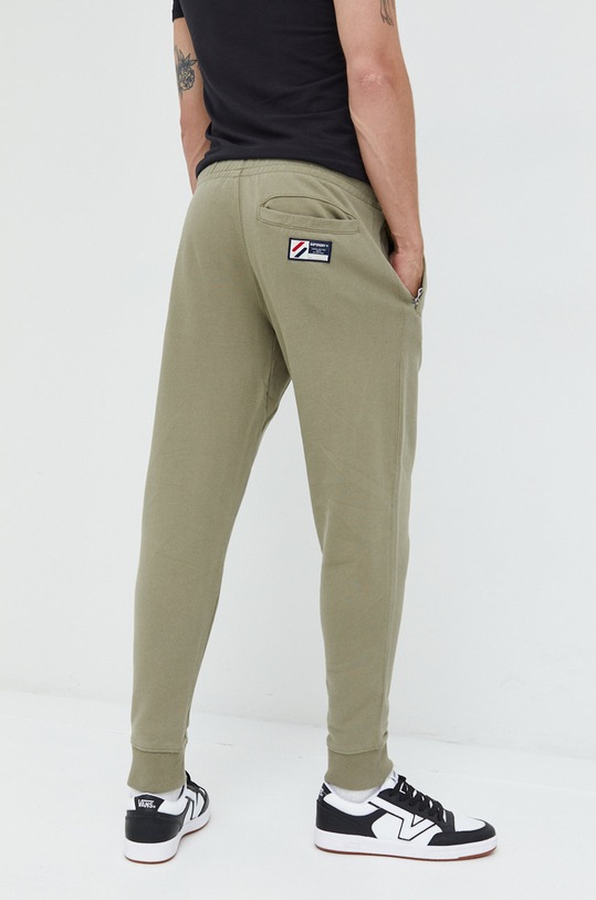 Odzież Superdry spodnie dresowe bawełniane M7010815A.GWK zielony
