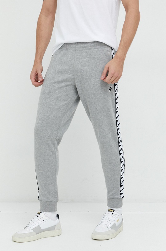 Tepláky Superdry nášivka šedá M7010892A.07Q