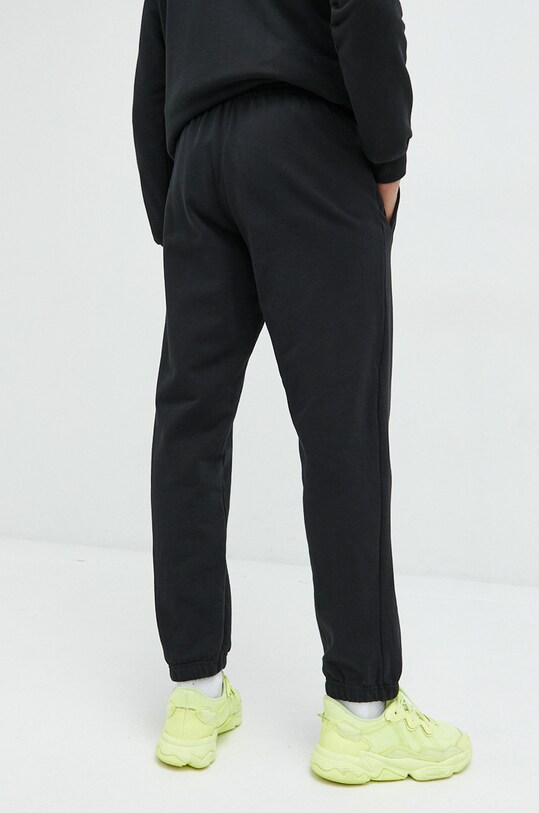 Îmbrăcăminte adidas Originals pantaloni de trening din bumbac HM4948 negru