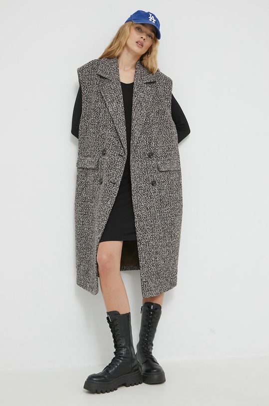 Pieces sukienka 17127579.Black czarny AW22
