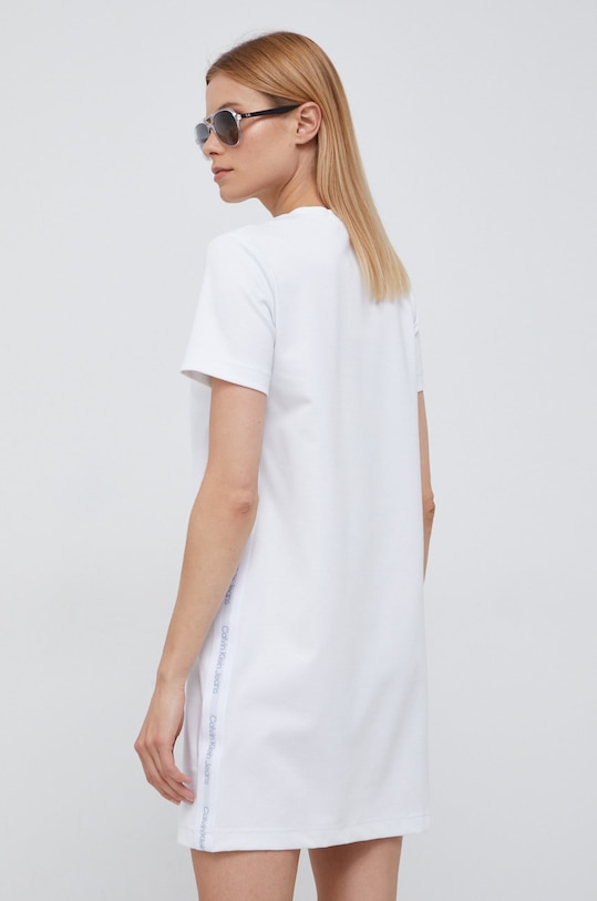 Odzież Calvin Klein Jeans sukienka J20J219916.9BYY biały