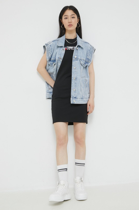Tommy Jeans sukienka DW0DW13833.9BYY DW0DW13833.9BYY czarny AW22