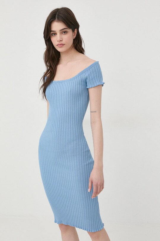 Šaty s prímesou hodvábu Guess W2YK54.Z30L1 modrá AW22