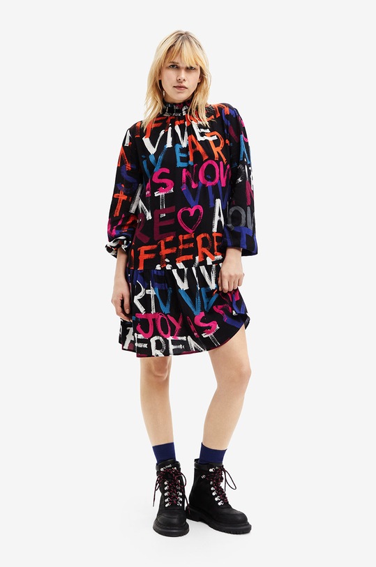 Рокля Desigual вискоза черен 22WWVW10