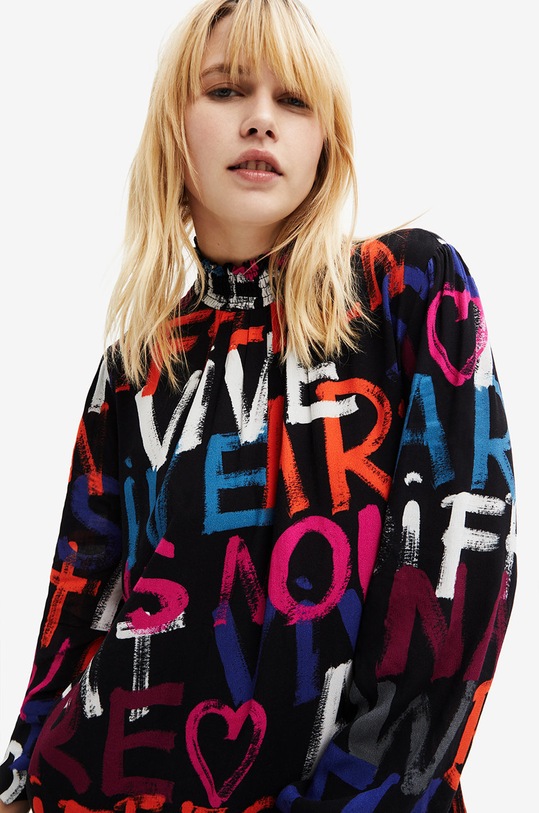 Рокля Desigual 22WWVW10 черен AW22