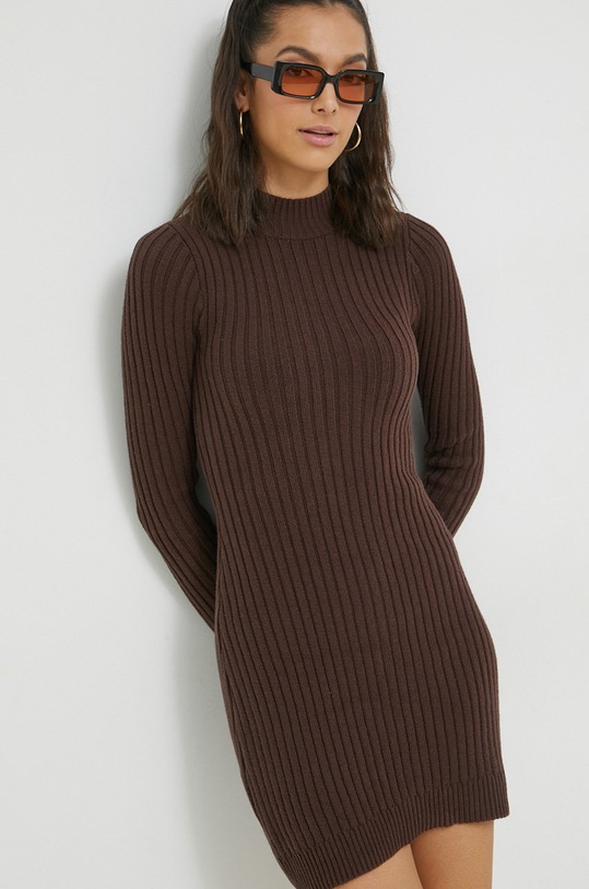 Obleka Hollister Co. KI359.2462.420 rjava AW22