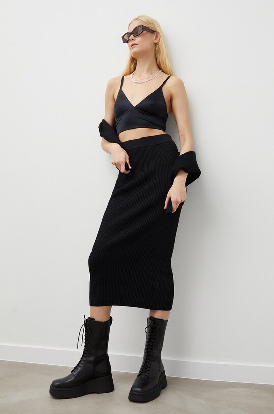 Young Poets Society pulover 107318 negru AW22
