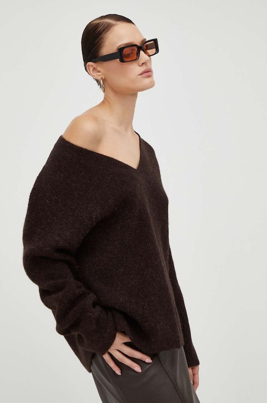 Gestuz sweter wełniany szpic brązowy 10906550