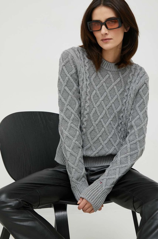 Sveter Tommy Hilfiger okrúhly sivá WW0WW36802.9BYY