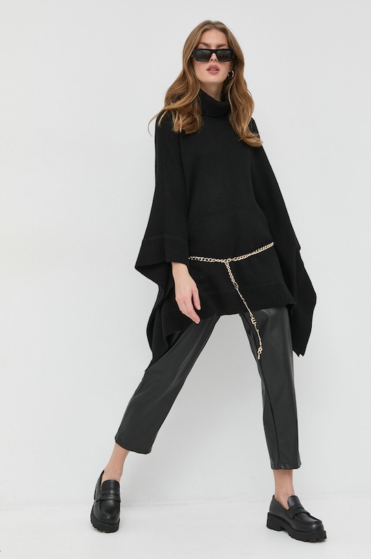 MICHAEL Michael Kors poncho z domieszką wełny czarny MF260HNCSN