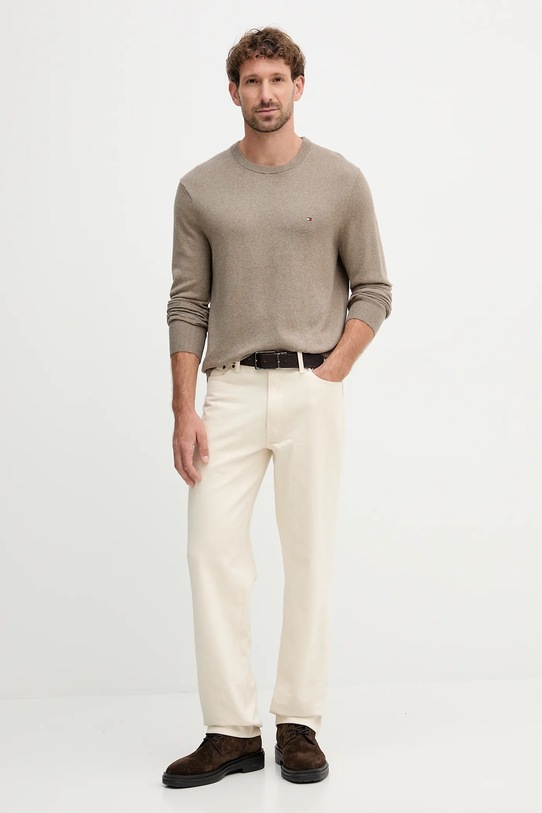 Sveter s prímesou kašmíru Tommy Hilfiger MW0MW28046.9BYY hnedá AW25