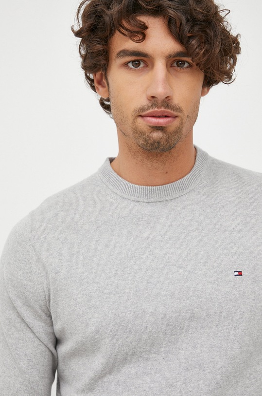 Svetr s příměsí kašmíru Tommy Hilfiger šedá MW0MW28046.9BYY