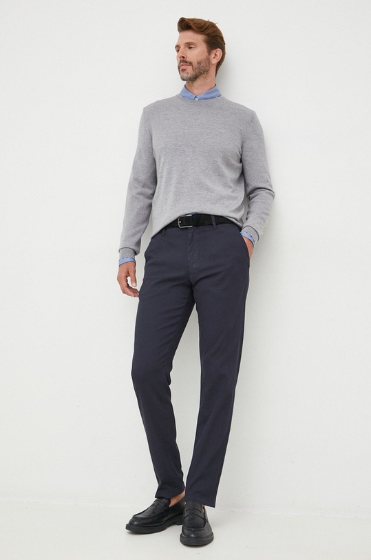 Vlněný svetr BOSS 50476364 šedá AW24