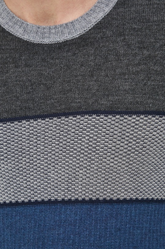 Sisley sweter z domieszką wełny 116QT100T.901 multicolor
