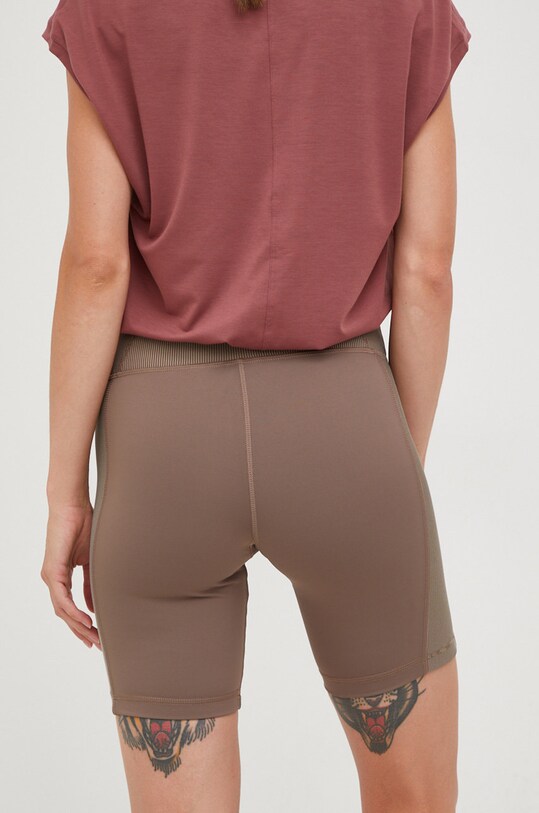 Îmbrăcăminte Reebok pantaloni scurți de yoga HM5767 maro