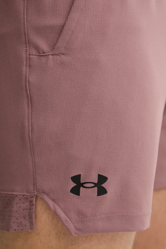 Under Armour pantaloni scurți de antrenament Vanish Woven maro 1373718