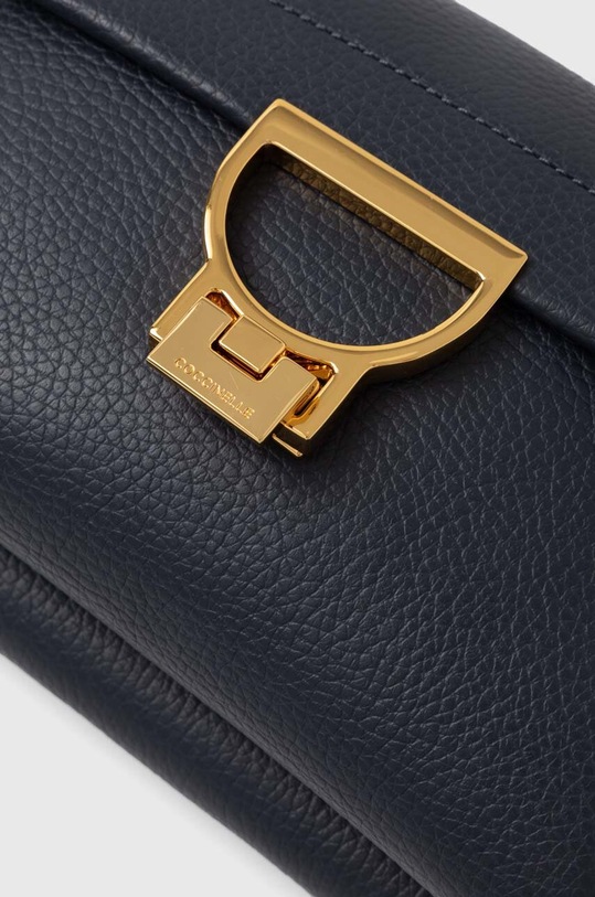 Kožená kabelka Coccinelle námořnická modř E1.MD5.55.B7.01