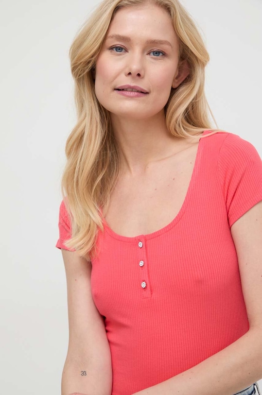 Guess t-shirt KARLEE z elastanem czerwony W2YP24.KBCO2