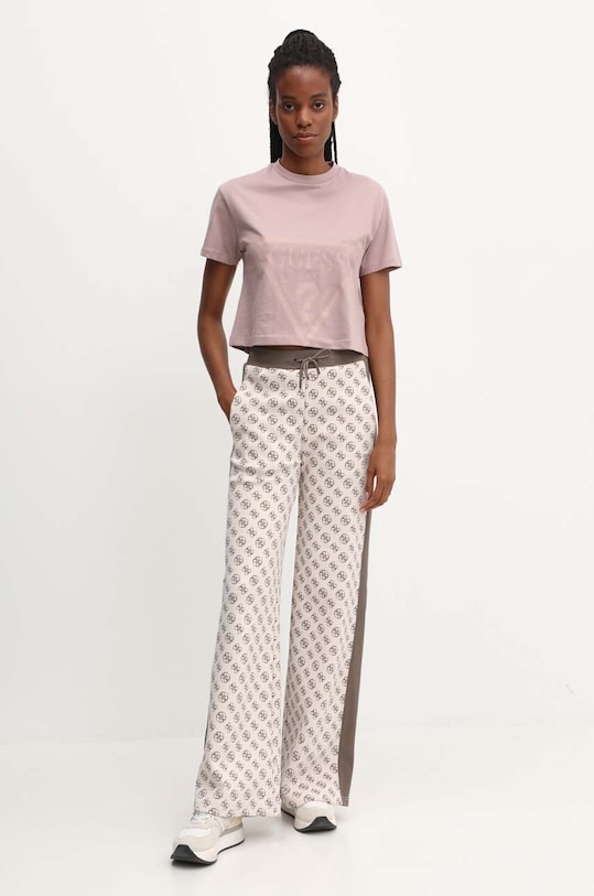 Bombažna kratka majica Guess ADELE V2YI06.K8HM0 rjava AW25