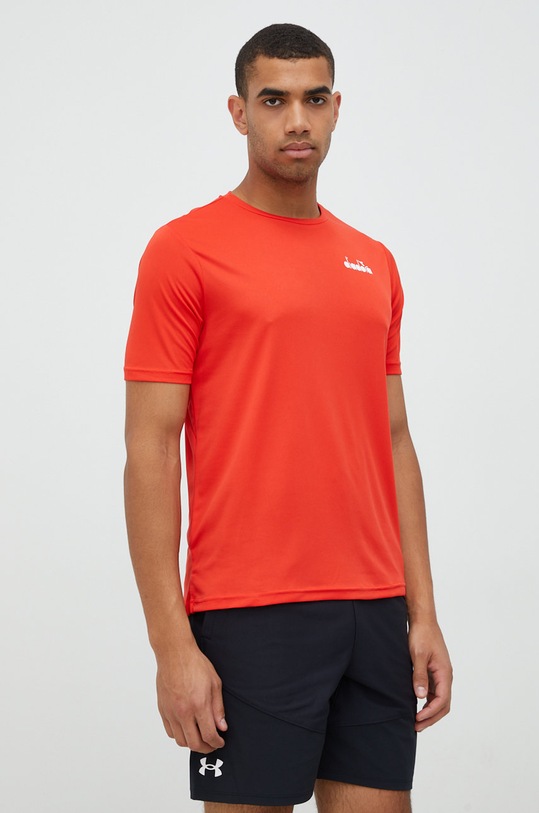 Diadora t-shirt treningowy regular czerwony 102.178104