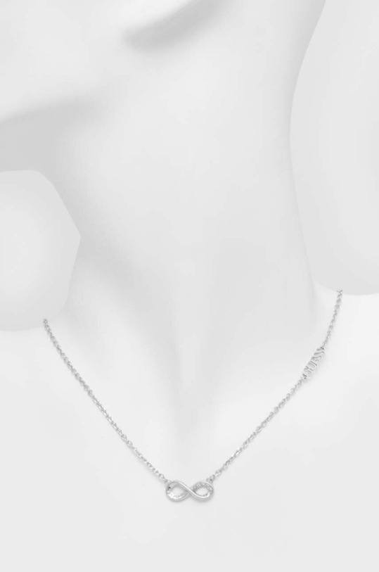 Колие Guess JUBN03.400JW сребърен AW23