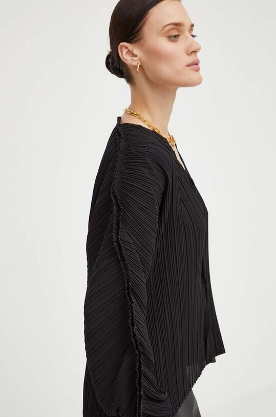 Μπλουζάκι By Malene Birger Q70448014 μαύρο AW23